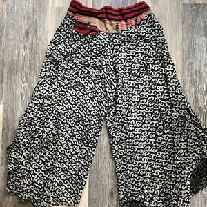 Wide Leg Cropped‎ Flowy Boho Earthy Granola Culottes Pants Medium Festival Indie